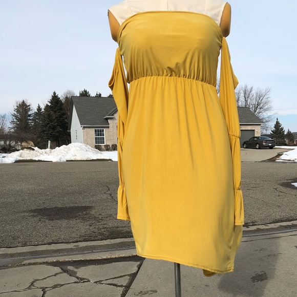 Yellow hi-low, strapless/off-shoulder dress - Picture 2 of 6